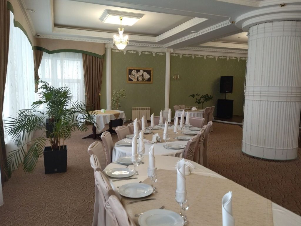 Бар-Ресторан "Семь Лиственниц" 1 d0b1d0b0d180 d180d0b5d181d182d0bed180d0b0d0bd d181d0b5d0bcd18c d0bbd0b8d181d182d0b2d0b5d0bdd0bdd0b8d186